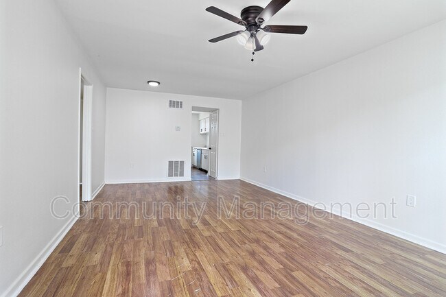 Foto del edificio - 459 Apartment Ct Dr