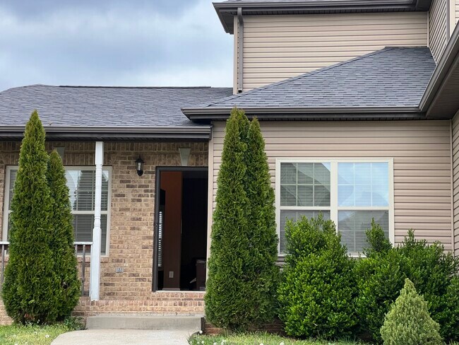Building Photo - 3369 Wiser Dr