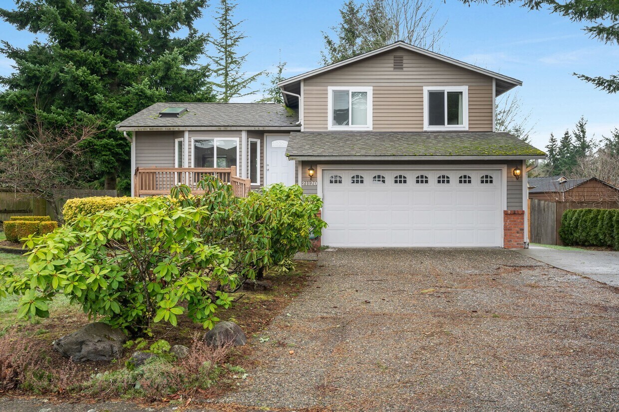 Foto principal - 21120 NE 18th St