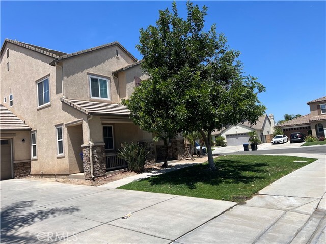 Building Photo - 8003 Bluff View Ln