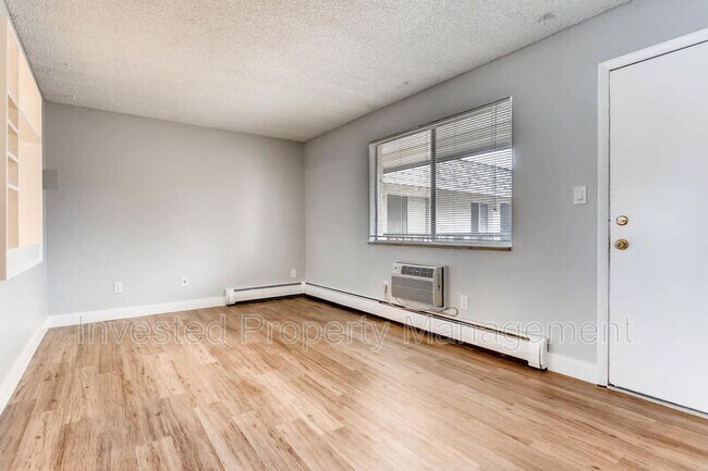 Building Photo - 5995 E Iliff Ave