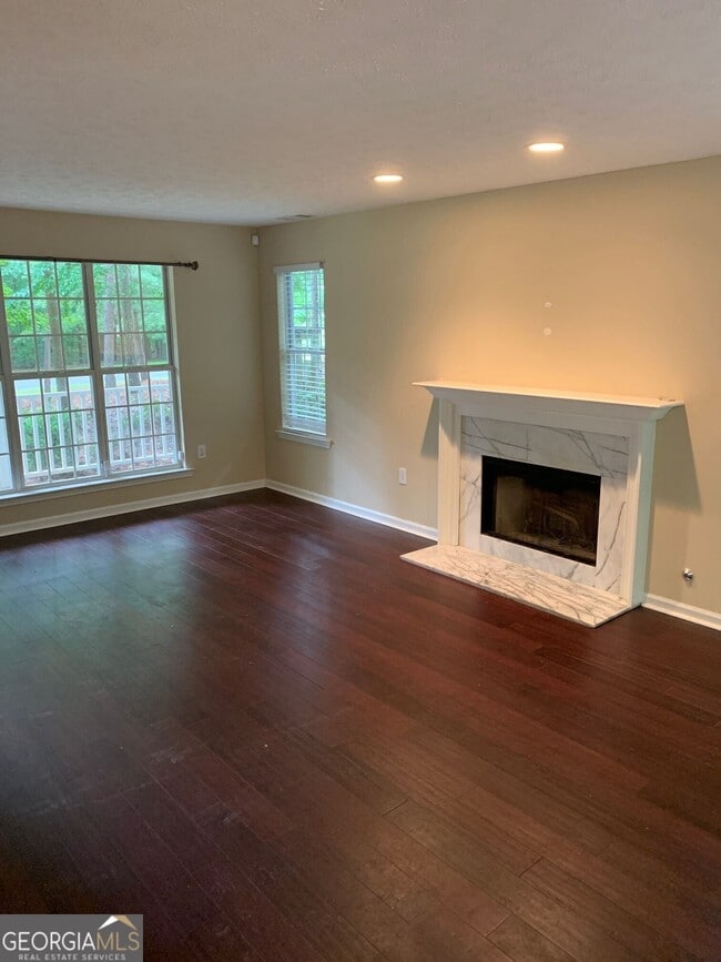 Building Photo - 123 Rayner Dr