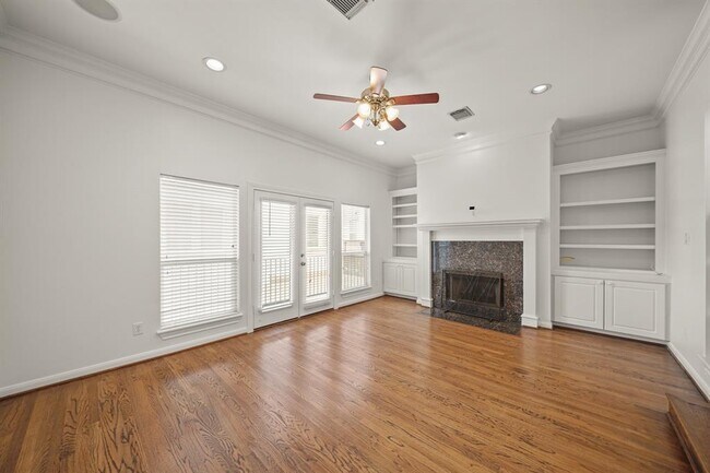 Building Photo - 1509 Roy St