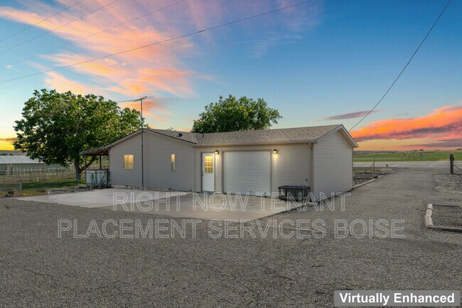 Building Photo - 146 Hammett Hill Rd