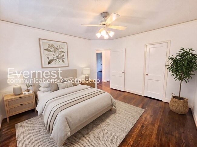 Photo - 2 Bed/1 Bath Condo with Modern Amenities / Available Now!