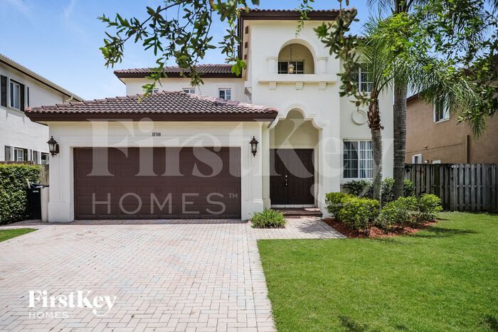 Foto principal - 15748 SW 141st St