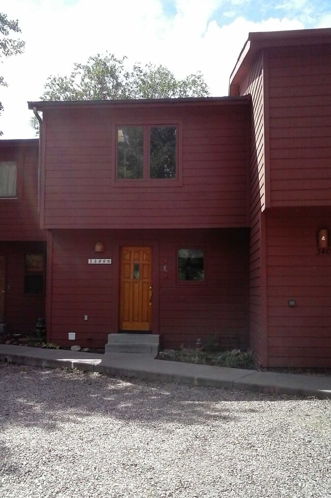 Front of Townhome - 3409 Grand Ave