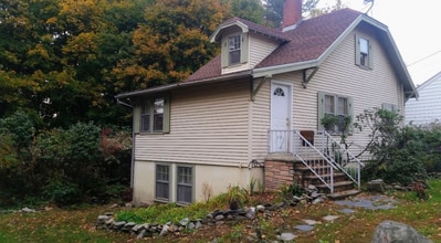 Building Photo - 25 Welchs point Rd