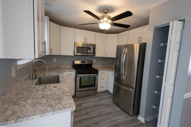 Building Photo - Charming 3Bed/2.5Bath in Constant Friendship neighborhood