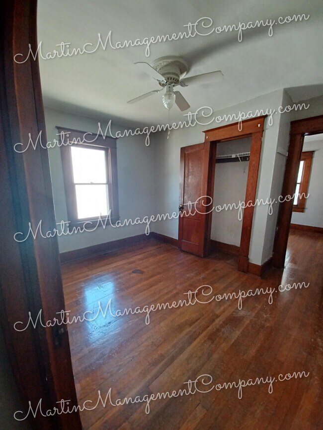 Foto del edificio - 1426 S Sneed Ave