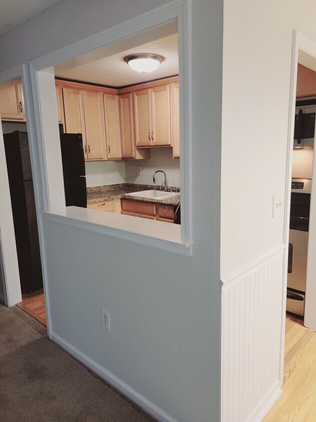 Kitchen - 24 Stony Brook Dr