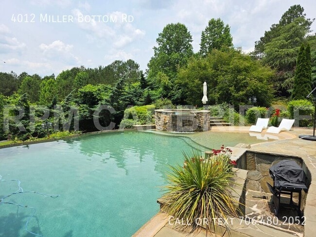 Foto del edificio - 4012 Miller Bottom Rd