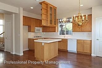 Foto del edificio - 4 br, 2.5 bath House - 4933 Forest Creek Way