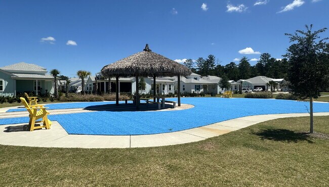 Foto del edificio - Margaritaville Two Bedroom Fully Furnished Home!