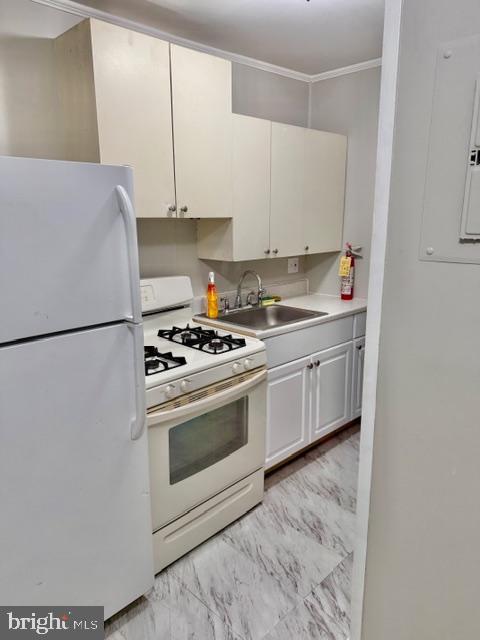 Foto del edificio - 27 W Main St