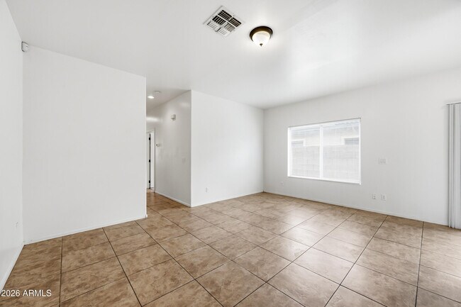 Foto del edificio - 8917 N 4th St