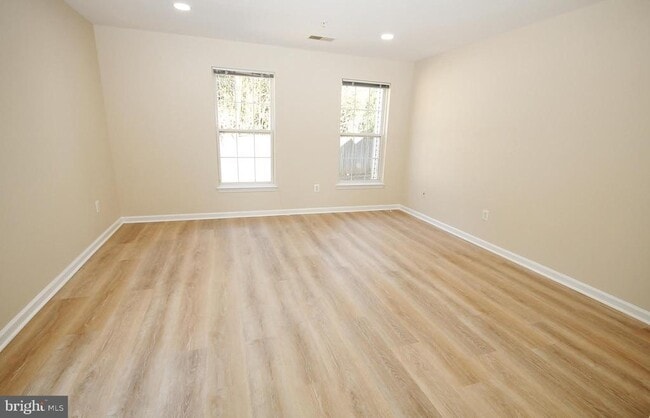 Building Photo - 7532 Coxton Ct