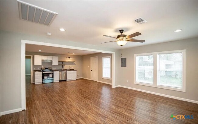 Foto del edificio - 2003 Woodlawn St