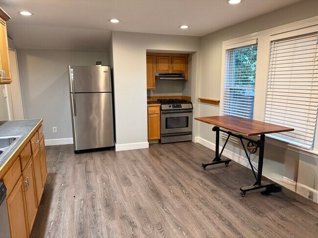 Foto del edificio - 96 S Main St