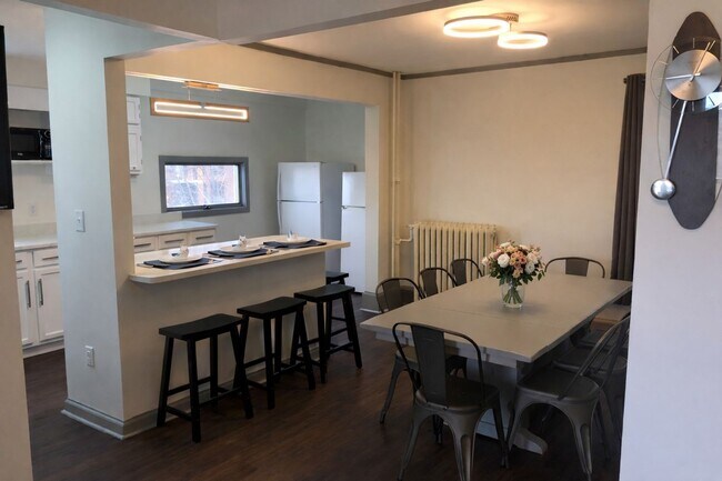 Foto del edificio - 306 Bryant Ave