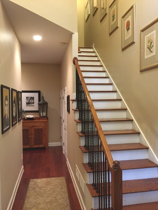 Front entry way with stairs leading to second floor - 694 Schuyler Avenue Southeast