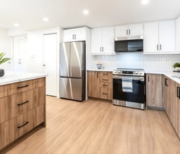 Building Photo - Heritage Place