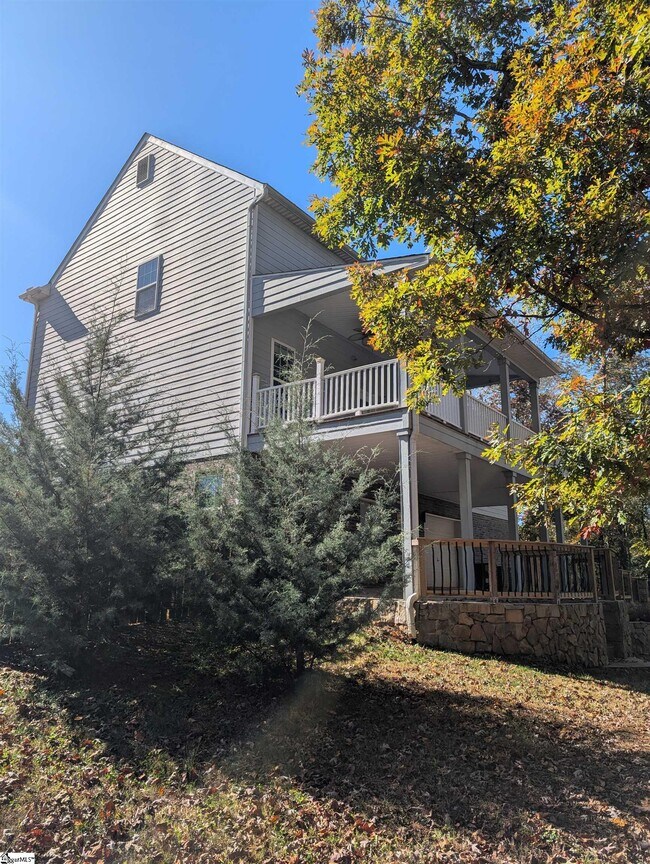 Foto del edificio - 154 S Lake Emory Dr