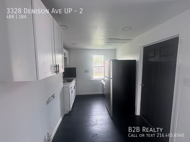 Foto del edificio - 3328 Denison Ave