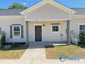 Building Photo - 116 Foster Wy Dr