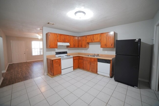 Building Photo - 1312 Nylic St