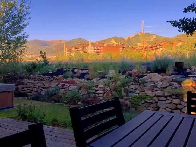 Foto del edificio - 4087 Worthington Dr