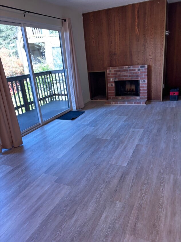 Living Area - 7540 SW Barnes Rd