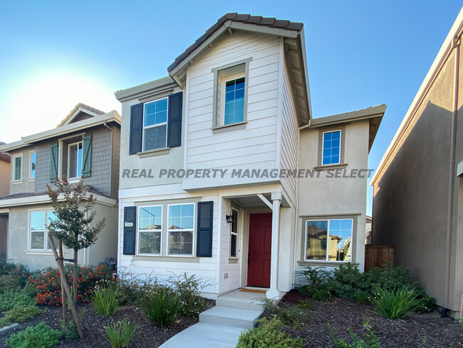 Foto del edificio - 2550 Natomas Crossing Dr