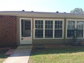 Building Photo - 168 Ventry Ct