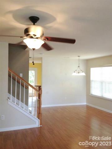 Building Photo - 697 Rock Lake Glen