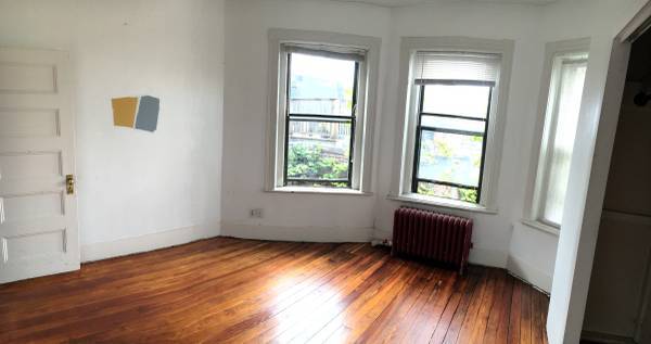Building Photo - 35 Revere St