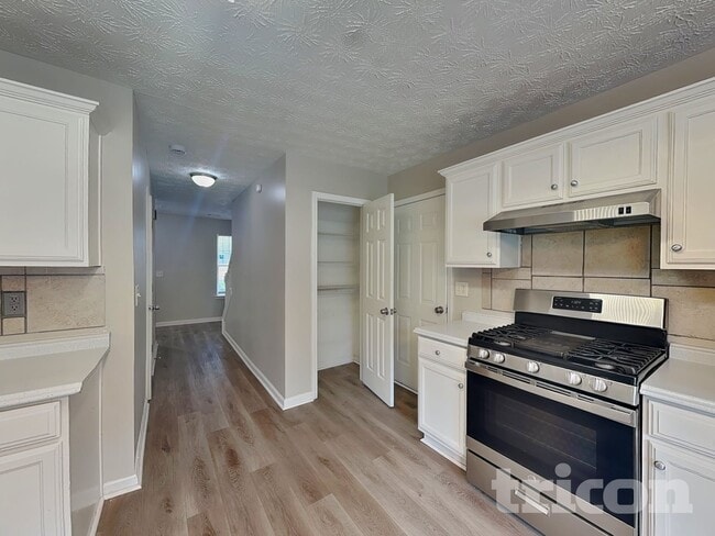 Building Photo - 5544 Frontier Ct