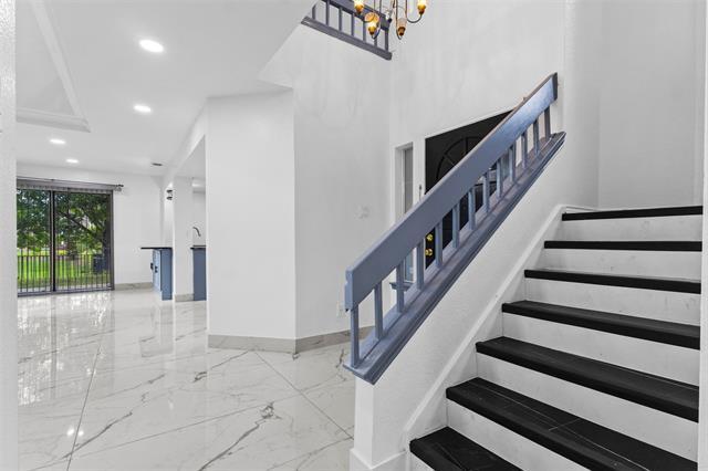 Foto del edificio - 9428 Penny Ln