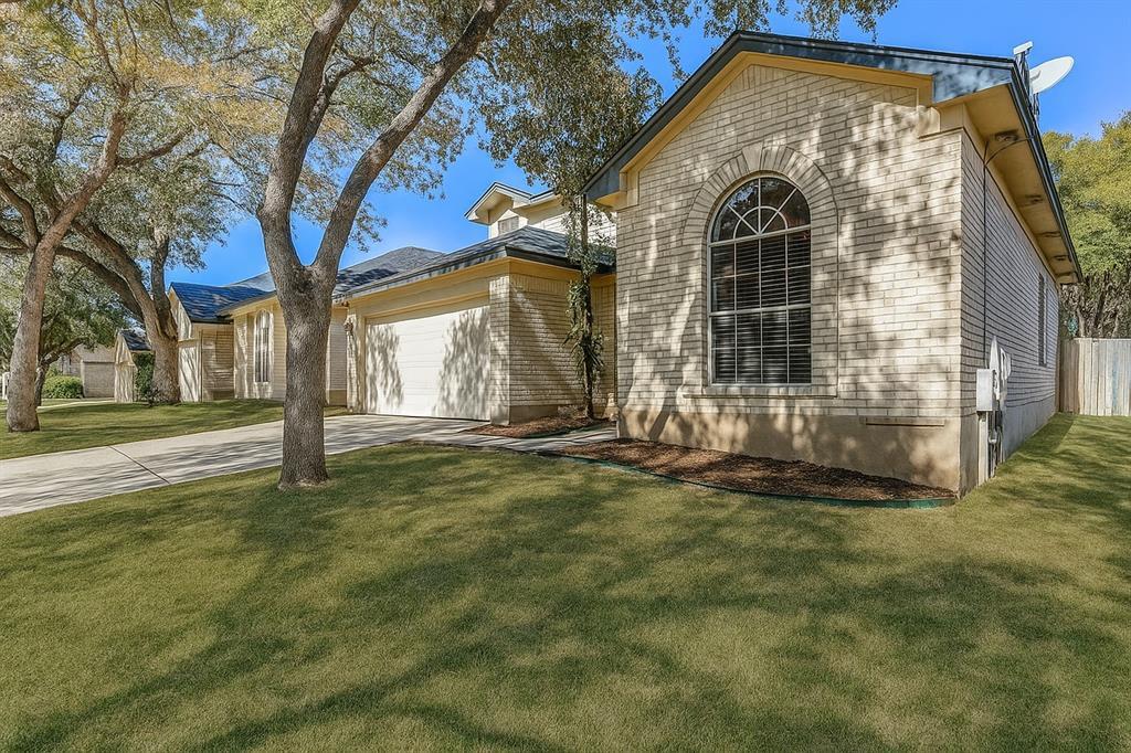 Foto principal - 2016 Ravenscroft Dr