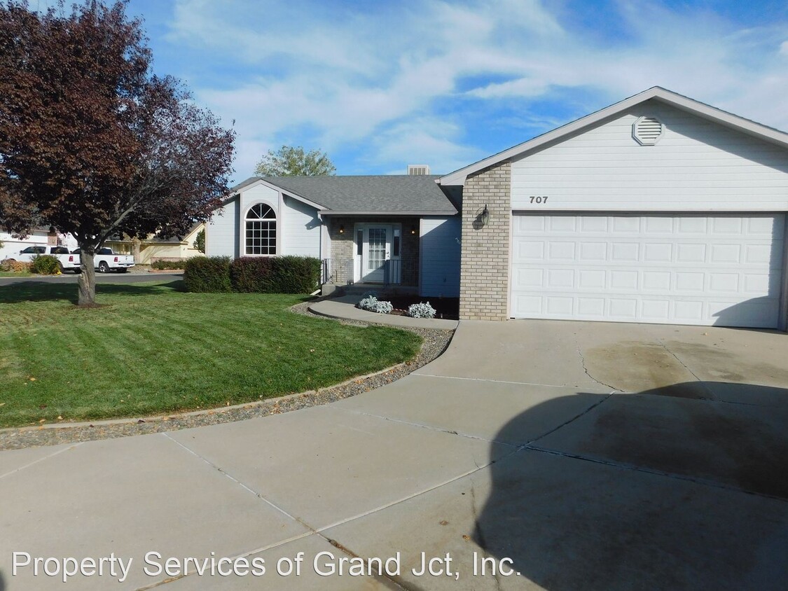Primary Photo - 3 br, 2 bath House - 707 Fountainhead Blvd