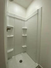 Building Photo - 213 Carroll Dr