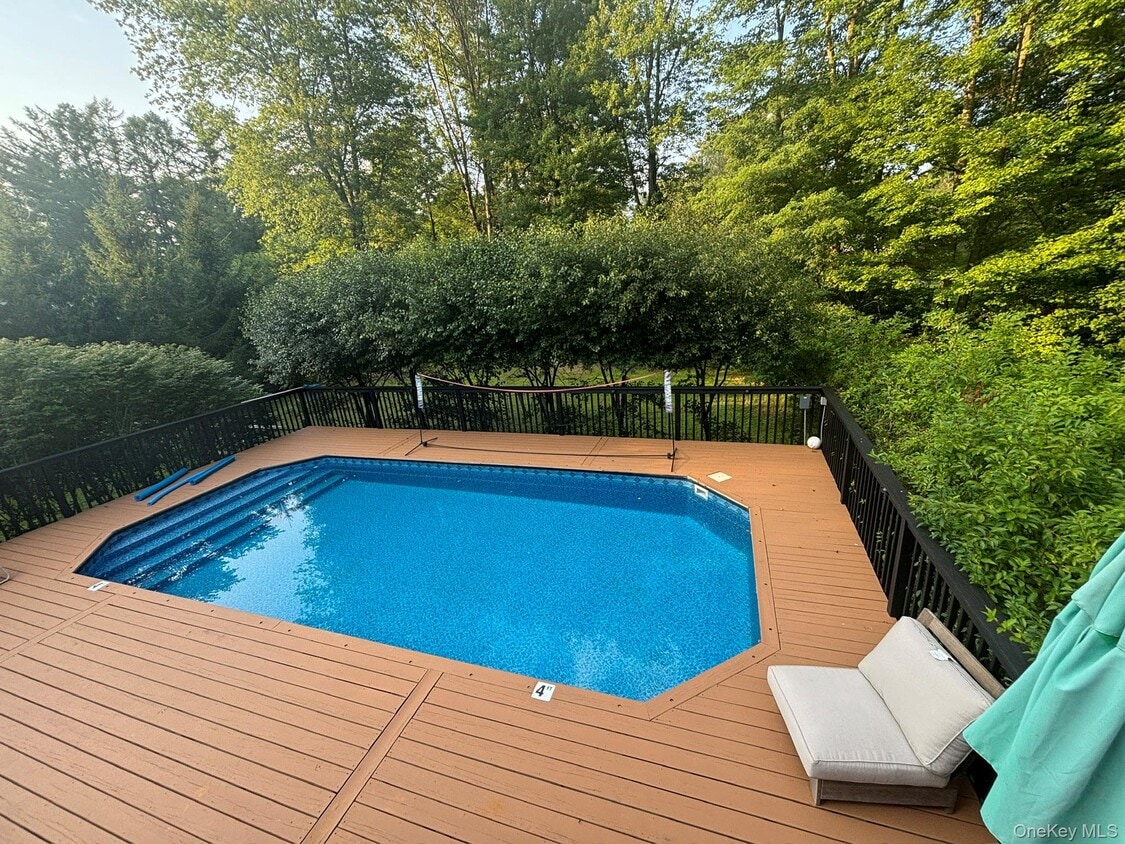 Foto del edificio - 25 Pinebrook Loop