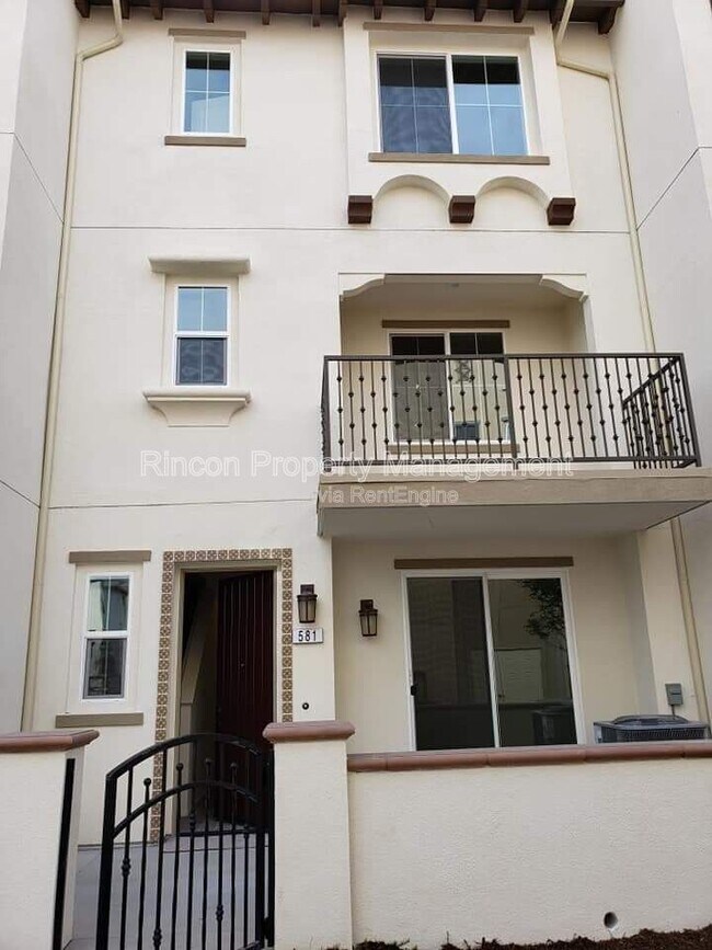 Foto del edificio - 581 Pioneer St