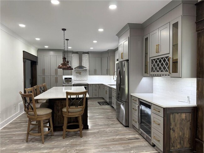 Foto del edificio - 2744 Springfount Trail NE