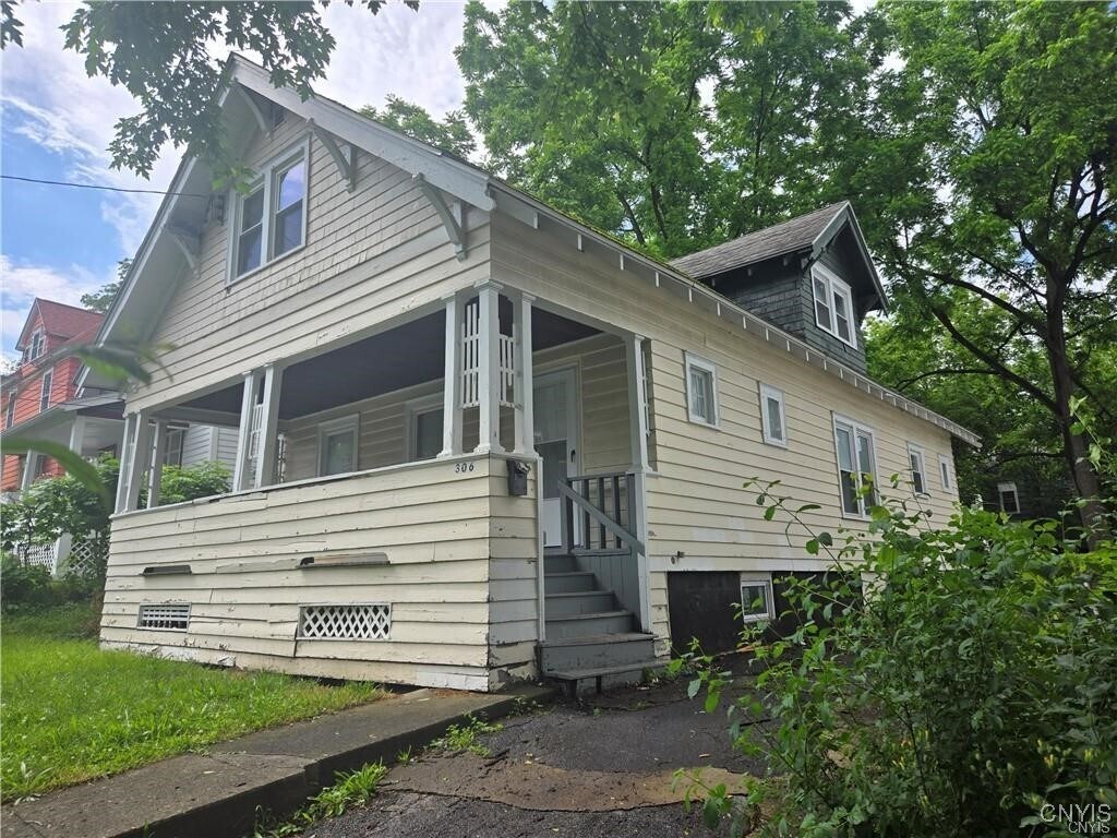 Foto principal - 306 Hillview Ave