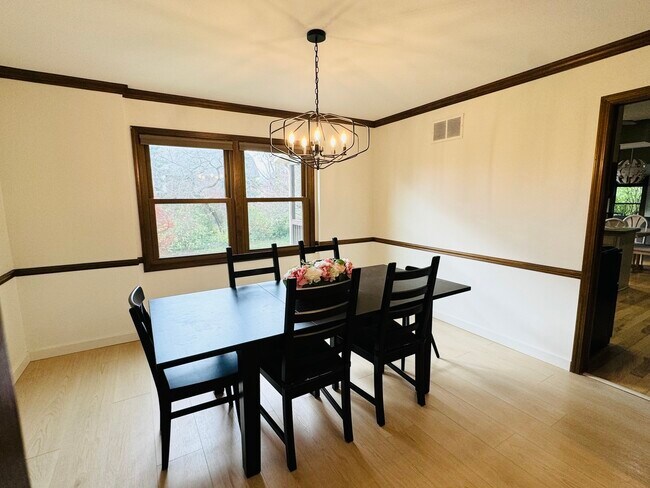 Foto del edificio - 817 Huntleigh Dr