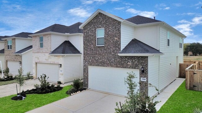 Building Photo - 1518 Revolution Way