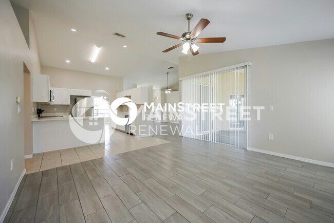 Foto del edificio - 4 Bedroom Pet-Friendly Home in Cape Coral, FL with Main Street Renewal