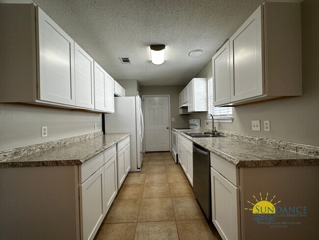 Foto del edificio - Beautiful 3 Bedroom Home in Fort Walton Beach!
