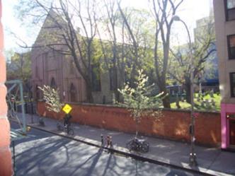 Building Photo - 262 Mott St
